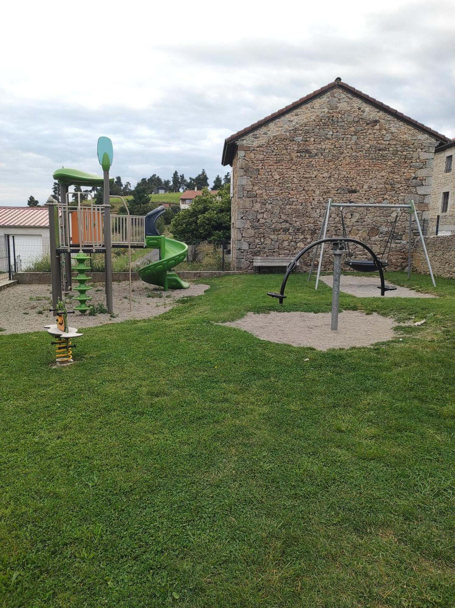 Appartement A La Campagne Venteuges 外观 照片